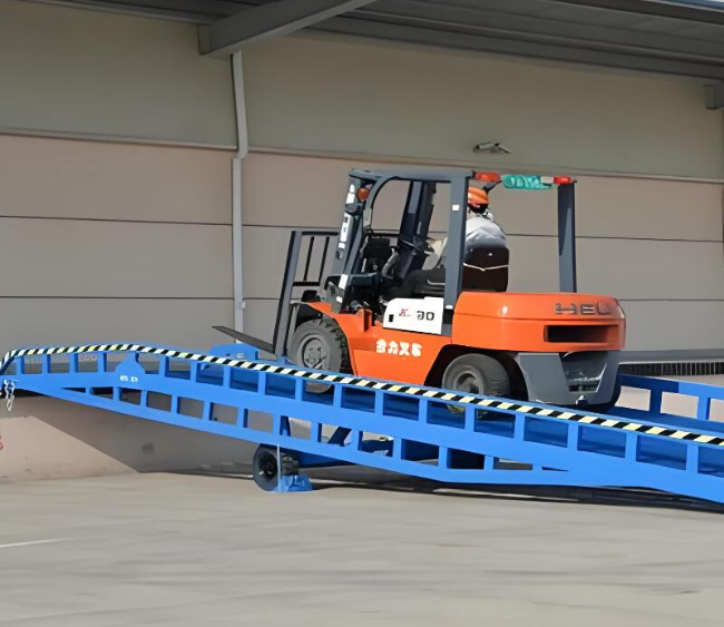 江苏移动式卸货平台（叉车用）
